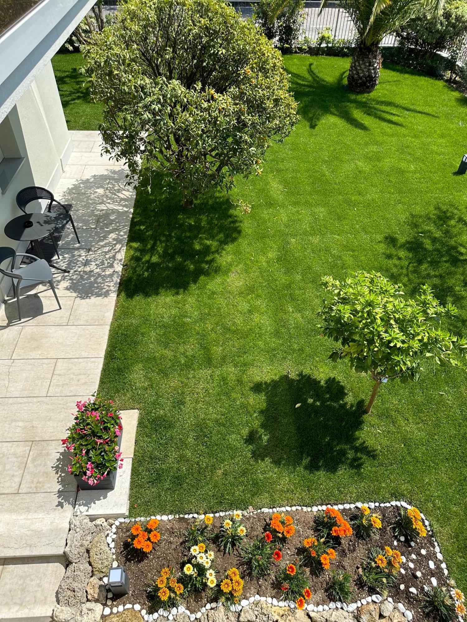 Residence Villa Dalila - Appartamento Dalila Riva del Garda Exterior foto